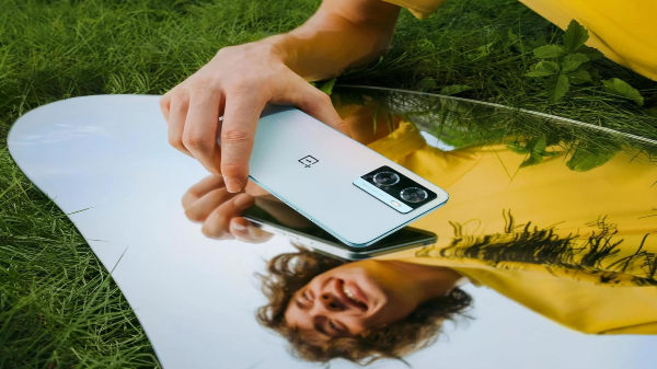 ಒನ್‌ಪ್ಲಸ್‌ನ ಈ ಫೋನ್‌ಗೆ 40% ರಿಯಾಯಿತಿ! 50 MP ಕ್ಯಾಮೆರಾ... 