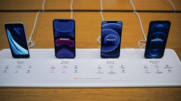 ಸ್ಯಾಮ್ಸಂಗ್, ಆಪಲ್, ಶಿಯೋಮಿ, ಒನ್ಪ್ಲಸ್ ಫೋನ್ಗಳಲ್ಲಿ ಯಾವುದು ಬೆಸ್ಟ್? ಸ್ಯಾಮ್ಸಂಗ್, ಆಪಲ್, ಶಿಯೋಮಿ, ಒನ್ಪ್ಲಸ್ ಫೋನ್ಗಳಲ್ಲಿ ಯಾವುದು ಬೆಸ್ಟ್?