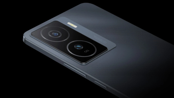 ಈ ಸ್ಮಾರ್ಟ್‌ಫೋನ್‌ ಮೇಲೆ ಸಿಗ್ತಾ ಇದೆ ಭರ್ಜರಿ ಆಫರ್‌!ಇದಕ್ಕಿಂತ ಡಿಸ್ಕೌಂಟ್‌ ಬೇಕಾ