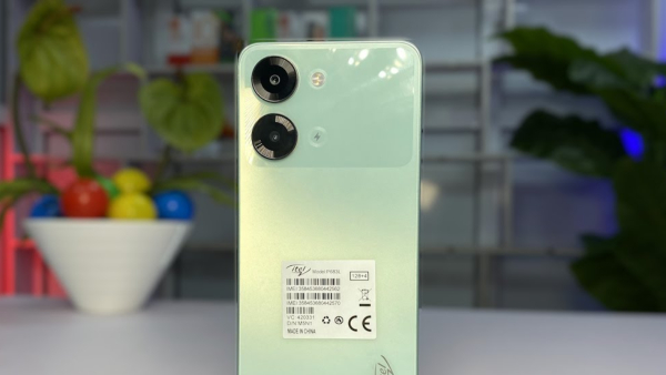 ಈ ಎಂಟ್ರಿ ಲೆವೆಲ್‌ ಮೊಬೈಲ್‌ಗೆ ಬಿಗ್‌ ಡಿಸ್ಕೌಂಟ್‌!..ಭಾರೀ ಉಳಿತಾಯ!