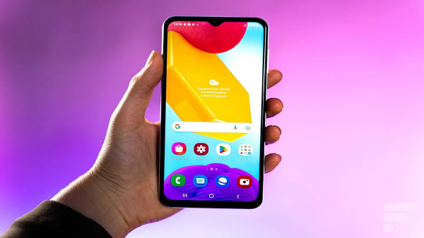 ಗ್ರಾಹಕರ ಗಮನ ಸೆಳೆದಿರುವ ಈ ಸ್ಯಾಮ್‌ಸಂಗ್‌ ಫೋನ್‌ ಈಗ ಅಗ್ಗದ ಬೆಲೆಗೆ ಲಭ್ಯ!