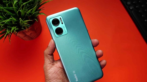 ರೆಡ್ಮಿಯ ಈ ಜನಪ್ರಿಯ ಫೋನ್‌ ಖರೀದಿಸಿ ಹಣ ಉಳಿಸಿ: 50MP ಕ್ಯಾಮೆರಾ...