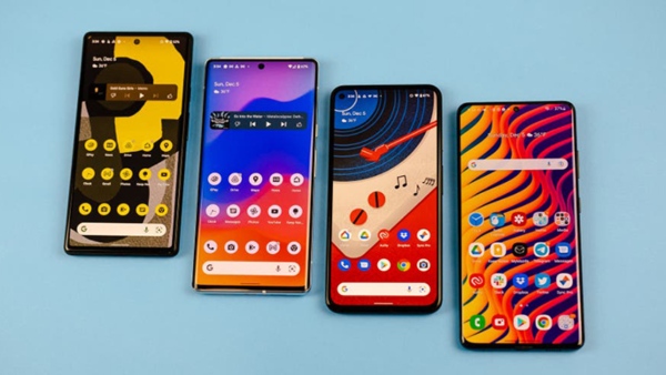 ಸದ್ಯ ಮಾರುಕಟ್ಟೆಯ ಗಮನ ಸೆಳೆದ ಸ್ಮಾರ್ಟ್‌ಫೋನ್‌ಗಳ ಲಿಸ್ಟ್‌ ಇಲ್ಲಿದೆ!