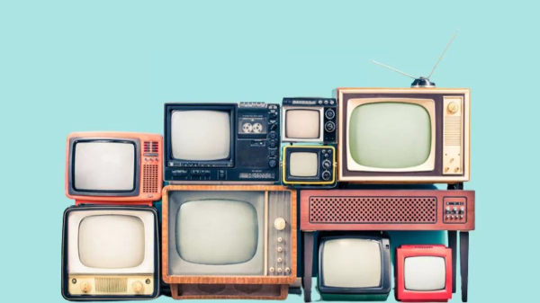 ನಿಮ್ಮ ಮನೆಯಲ್ಲಿ ಟಿವಿ ಇದ್ರೆ ಸಾಕೇ? ಬನ್ನಿ ಟಿವಿಯ ಹಿನ್ನೆಲೆಯನ್ನೂ ನೋಡೋಣ!  