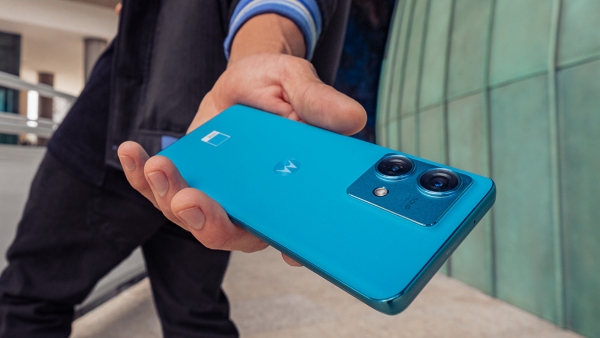 ಈ ಫೋನ್‌ ಬೆಲೆಯಲ್ಲಿ ಇಳಿಕೆ!.ಇದರ ಫೀಚರ್ಸ್‌ ಹಾಗೂ ಡಿಸೈನ್‌ಗೆ ನೀವು ಫಿದಾ ಆಗ್ತೀರಾ