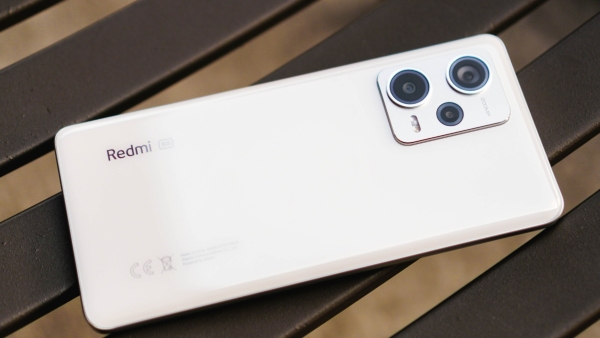 ರೆಡ್ಮಿಯ ಈ ಜನಪ್ರಿಯ ಫೋನ್‌ ಬೆಲೆಯಲ್ಲಿ ಭರ್ಜರಿ ಇಳಿಕೆ!..ಸಖತ್ ಉಳಿತಾಯ!