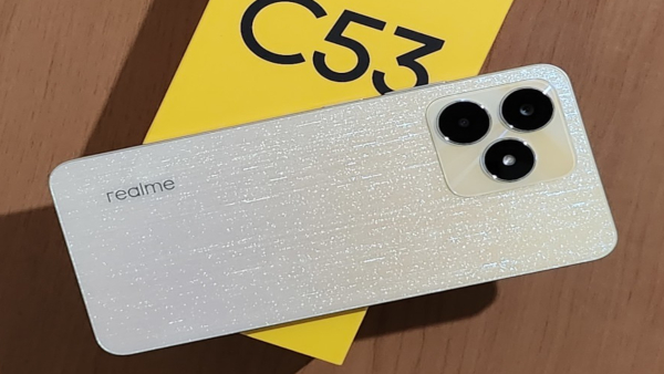 ರಿಯಲ್ಮಿಯ ಈ ಫೋನಿನ ಡಿಸ್ಕೌಂಟ್ ಬೆಲೆ ತಿಳಿದ್ರೆ, ವಾವ್ ಎನ್ನಲೇಬೇಕು! ರಿಯಲ್ಮಿಯ ಈ ಫೋನಿನ ಡಿಸ್ಕೌಂಟ್ ಬೆಲೆ ತಿಳಿದ್ರೆ, ವಾವ್ ಎನ್ನಲೇಬೇಕು!