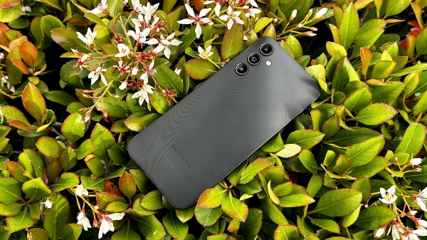 ಸ್ಯಾಮ್‌ಸಂಗ್‌ನ ಈ ಫೋನ್‌ಗಿದೆ ಅತ್ಯುತ್ತಮ ರಿಯಾಯಿತಿ: 128GB ಸ್ಟೋರೇಜ್‌...  