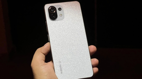 ಈ ಸ್ಮಾರ್ಟ್‌ಫೋನ್‌ ಖರೀದಿ ಮಾಡಿದ್ರೆ ಬರೋಬ್ಬರಿ 10,000 ರೂ. ಉಳಿತಾಯ! 8 GB RAM..