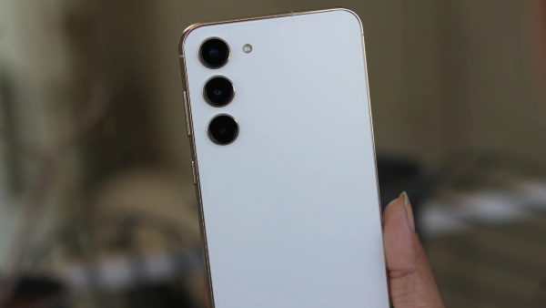 ಸ್ಯಾಮ್‌ಸಂಗ್‌ನ ಈ ಜನಪ್ರಿಯ ಫೋನ್‌ ಬೆಲೆಯಲ್ಲಿ 10,000ರೂ. ಇಳಿಕೆ!