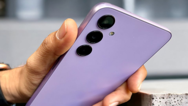 ಈ ಜನಪ್ರಿಯ ಸ್ಯಾಮ್‌ಸಂಗ್‌ ಗ್ಯಾಲಕ್ಸಿ ಫೋನ್‌ ಬೆಲೆಯಲ್ಲಿ 2000ರೂ. ಇಳಿಕೆ!