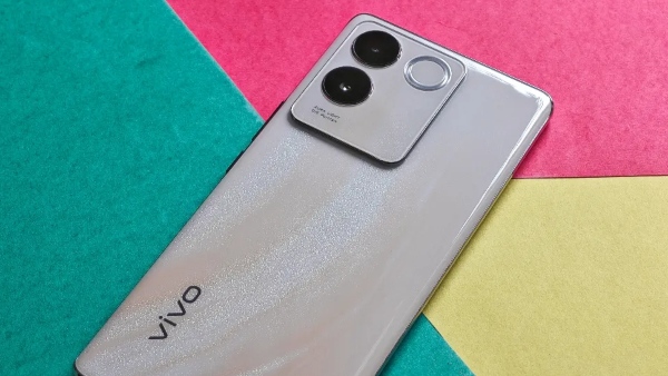 3D ಕರ್ವ್‌ ಡಿಸ್‌ಪ್ಲೇ ಇರುವ ಈ ವಿವೋ ಫೋನ್‌ ಬೆಲೆಯಲ್ಲಿ ಭರ್ಜರಿ ಇಳಿಕೆ!