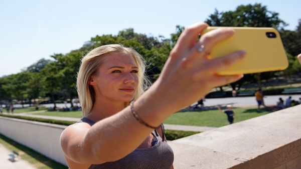 32ಎಂಪಿ ಸೆಲ್ಫಿ ಕ್ಯಾಮೆರಾ ಇರುವ ಫೋನ್‌ಗಳ ಲಿಸ್ಟ್‌ ಇಲ್ಲಿದೆ!..ನಿಮ್ಮ ಆಯ್ಕೆ?