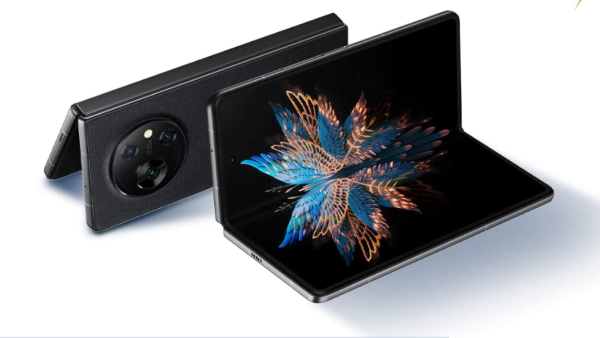 ಮಡಚುವ ಈ ದೈತ್ಯ ಫೋನಿನ ಆಫರ್‌ ಬೆಲೆ ತಿಳಿದ್ರೆ, ನೀವು OMG ಅಂತೀರಾ!