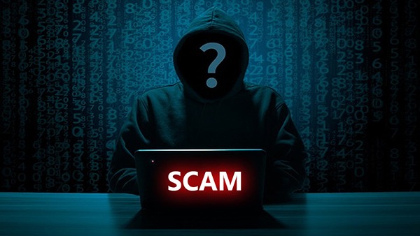 ಹೆಚ್ಚು ಸಂಬಳದ ಆಸೆಗೆ ಸಿಲುಕಿ 17.27 ಲಕ್ಷ ಕಳೆದುಕೊಂಡ ಬಿಎಂಸಿ ವೈದ್ಯರು!