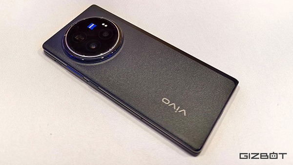 iPhoneಗಿಂತಲೂ ದುಬಾರಿ ಈ ಫೋನು! ಜೂನ್ 30ರಿಂದ ಸೇಲ್ ಶುರು