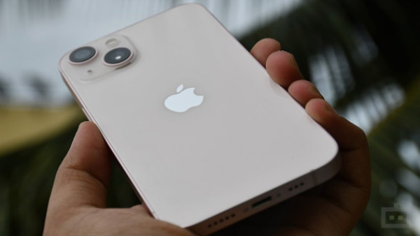 iPhone 13 ಮೊಬೈಲ್‌ಗೆ ಮತ್ತೆ ಭಾರೀ ಡಿಸ್ಕೌಂಟ್‌; ಈ ಚಾನ್ಸ್‌ ಕಳ್ಕೋಬೇಡಿ!