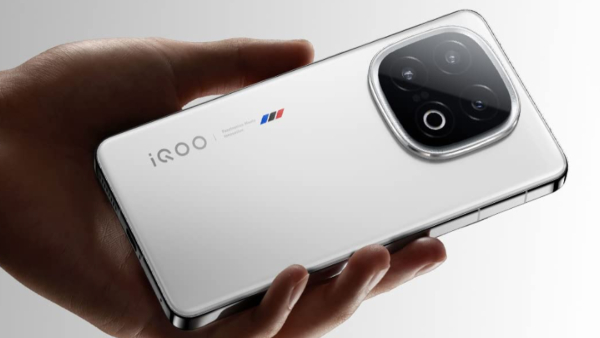 ಇಂದು iQOO 13 ಮೊಬೈಲ್ ಲಾಂಚ್; ಈ ಫೋನ್ ಖರೀದಿಗೆ ಕ್ಯೂ ಖಚಿತ! ಇಂದು iQOO 13 ಮೊಬೈಲ್ ಲಾಂಚ್; ಈ ಫೋನ್ ಖರೀದಿಗೆ ಕ್ಯೂ ಖಚಿತ!