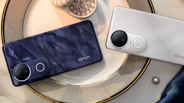 ಹೊಸ Vivo V50e ಸೇಲ್ ಶುರು; 50MP + 50MP ಕ್ಯಾಮೆರಾಗಳು.. ಭರ್ಜರಿ ಆಫರ್‌ ಘೋಷಣೆ