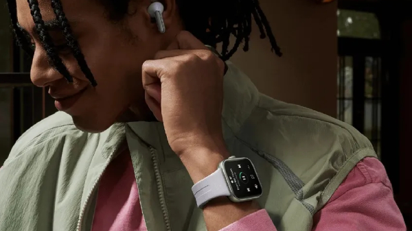 ಜಾಗತಿಕ ಸ್ಮಾರ್ಟ್‌ವಾಚ್ ಮಾರುಕಟ್ಟೆ: ಆಪಲ್ ಹಿಂದಿಕ್ಕಿದ ಶಿಯೋಮಿಗೆ ಅಗ್ರಸ್ಥಾನ!