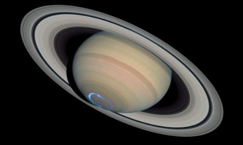 saturn-aurora