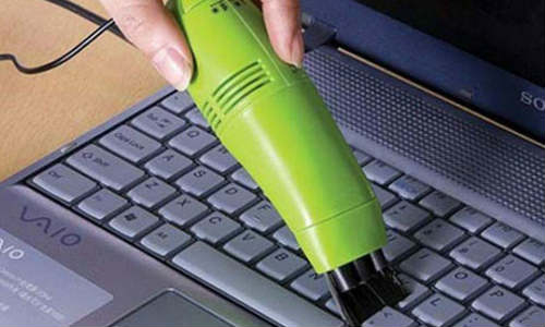 Keyboard vacuum