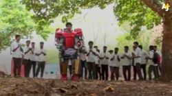 ഇതാണ് ഇന്ത്യൻ അയൺ മാൻ; അയൺ മാൻ സ്യൂട്ട് ഉണ്ടാക്കി ഇന്ത്യൻ വിദ്യാർത്ഥി; വീഡിയോ കാണാം