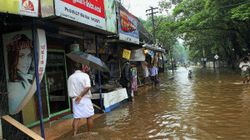 കേരളത്തിന് 2 കോടി നൽകി സാംസങും സിം നഷ്ടമായവർക്ക് സൗജന്യമായി മാറ്റിനൽകി ഐഡിയയും!