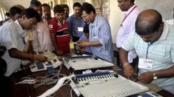 ഇലക്ട്രോണിക് വോട്ടിംഗ് മെഷീനില്‍ വോട്ട് രേഖപ്പെടുത്തുന്നതെങ്ങിനെയെന്ന് അറിയണ്ടേ  ? വായിക്കൂ...