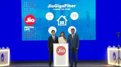 റിലൈൻസ് ജിയോ ജിഗാഫൈബർനെറ്റിൽ ആദ്യ രണ്ടുമാസം സൌജന്യ ഇൻറർനെറ്റ് സേവനങ്ങൾ