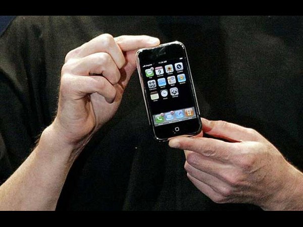 Apple iPhone's history in pictures