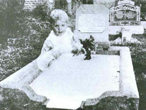 Best Ghost Pictures