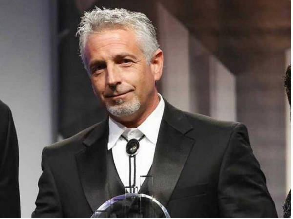 ടോണി അക്വില