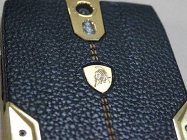 'കണ്ണ് തളളിക്കുന്ന' 4 ലക്ഷത്തിന്റെ ലംബോര്‍ഗിനിയുടെ പ്രത്യേകതകള്‍....! 