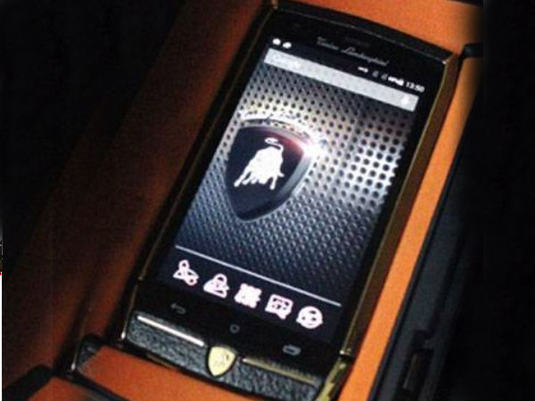 'കണ്ണ് തളളിക്കുന്ന' 4 ലക്ഷത്തിന്റെ ലംബോര്‍ഗിനിയുടെ പ്രത്യേകതകള്‍....!