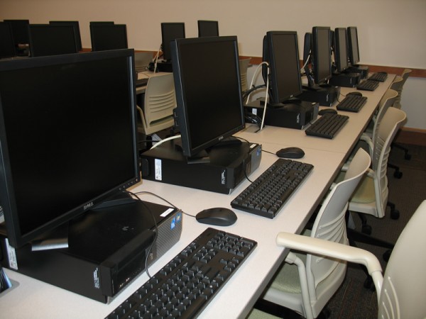 പ്രവര്‍ത്തനരഹിതമായ കമ്പ്യൂട്ടര്‍ നേരെയാക്കാന്‍...!