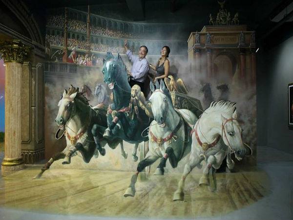 ലോകത്തെ ആദ്യത്തെ സെല്‍ഫി മ്യൂസിയം തുറന്നു...!