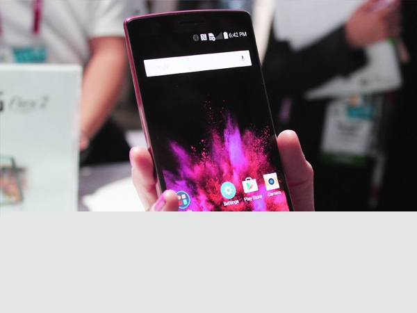 വളഞ്ഞ ഫോണുകളുടെ എടുത്തു പറയത്തക്ക പ്രത്യേകതകള്‍...!