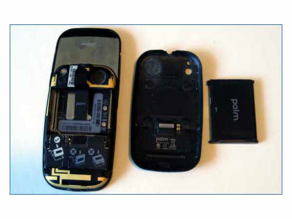 ഒന്നും പൊട്ടാതെ നിങ്ങളുടെ അഴക്കുളള സ്മാര്‍ട്ട്‌ഫോണ്‍ വൃത്തിയാക്കുന്നതെങ്ങനെ...!