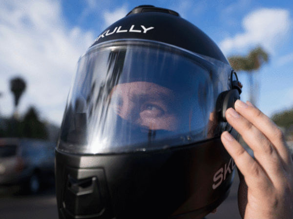 നിര്‍ബന്ധിത ഹെല്‍മെറ്റ് ഉപയോഗമുളള കേരളത്തിന് 