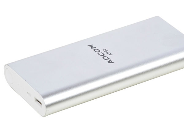 ബാറ്ററി ചോര്‍ച്ചയ്ക്ക് തടയിടാനായി 1,500 രൂപയ്ക്ക് താഴെയുളള ഭീമന്‍ പവര്‍ബാങ്കുകള്‍...!