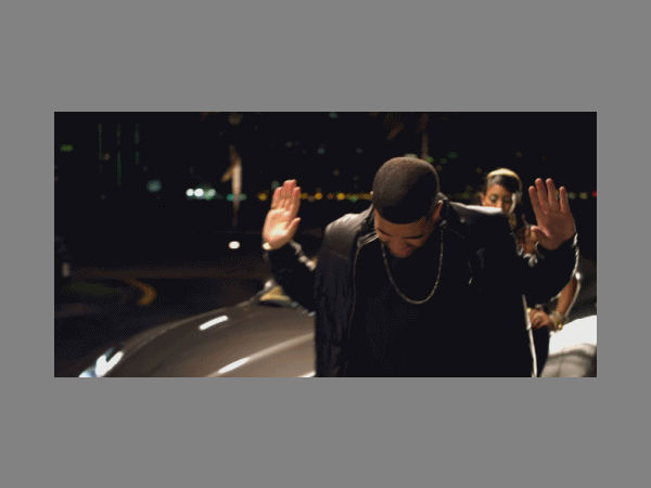 ആന്‍ഡ്രോയിഡുകാരും ഐഫോണ്‍കാരും കച്ച മുറുക്കുമ്പോള്‍