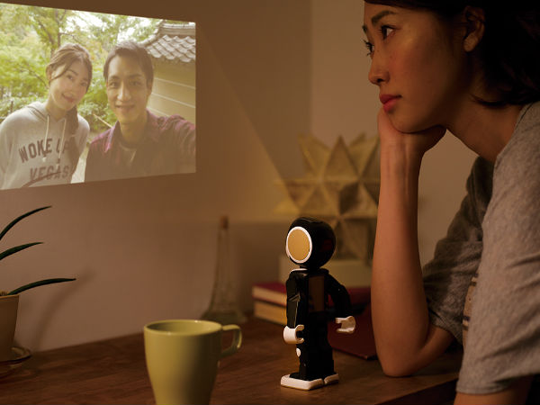 'നടക്കുന്ന' സ്മാര്‍ട്ട്ഫോണ്‍