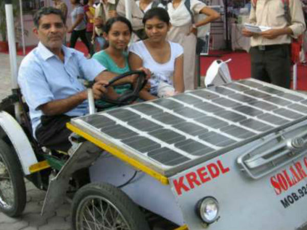 സ്വന്തമായി സോളാര്‍ കാര്‍ നിര്‍മ്മിച്ച 63കാരന്‍