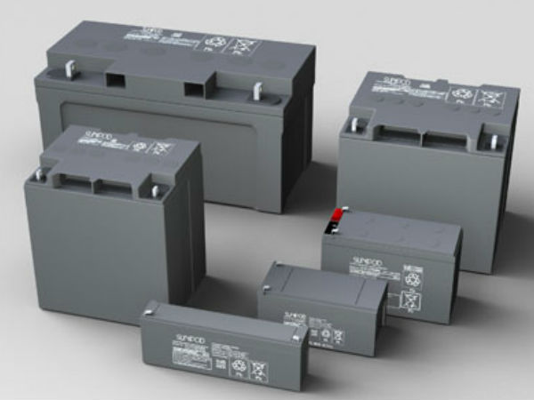 സ്വന്തമായി സോളാര്‍ കാര്‍ നിര്‍മ്മിച്ച 63കാരന്‍