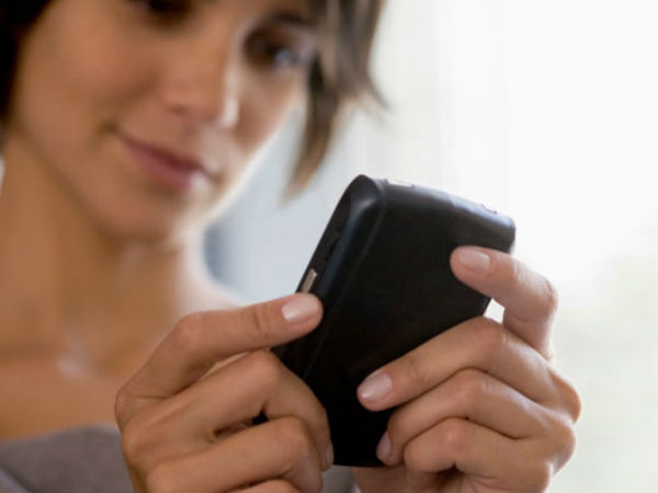 വെള്ളത്തില്‍ വീണ ഫോണിനെ രക്ഷിക്കാം..?