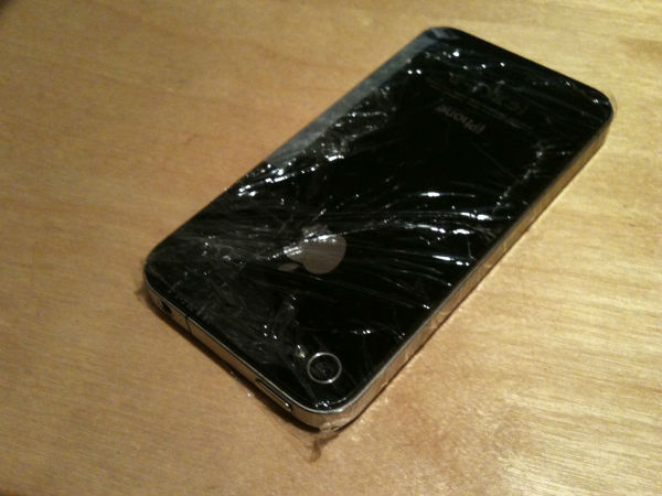 വെള്ളത്തില്‍ വീണ ഫോണിനെ രക്ഷിക്കാം..?