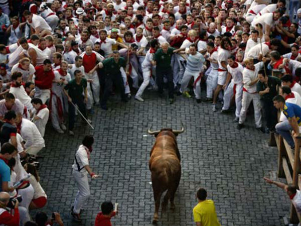 സെല്‍ഫി നിരോധനം..!!