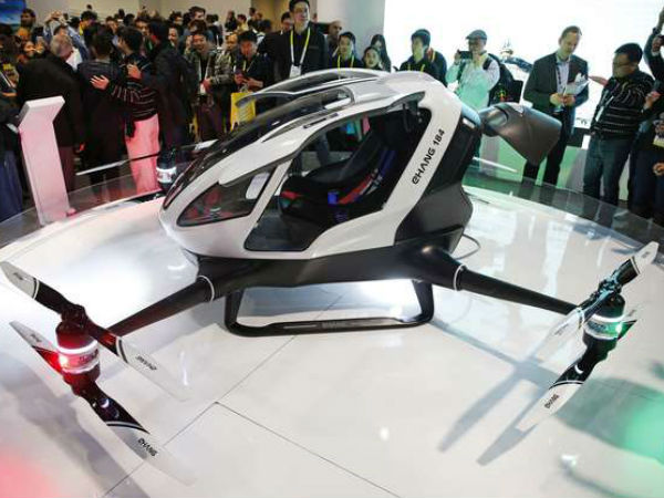 മനുഷ്യരുമായി പറക്കുന്ന ഓട്ടോമാറ്റിക് ഡ്രോണ്‍..!!