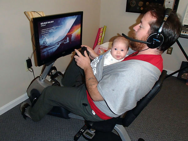 വെറും അച്ഛന്മാരല്ല, 'ടെക്-അച്ഛന്മാര്‍'..!!